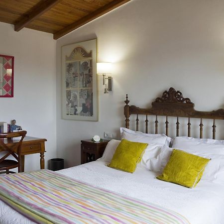 Casa De Afora Casa Con Piscina Y Jacuzzi Privados Guest House ซานติอาโก เด กอมโปสเตลา ภายนอก รูปภาพ