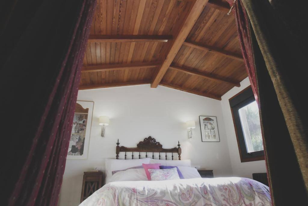 Casa De Afora Casa Con Piscina Y Jacuzzi Privados Guest House ซานติอาโก เด กอมโปสเตลา ภายนอก รูปภาพ