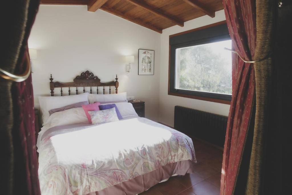 Casa De Afora Casa Con Piscina Y Jacuzzi Privados Guest House ซานติอาโก เด กอมโปสเตลา ภายนอก รูปภาพ