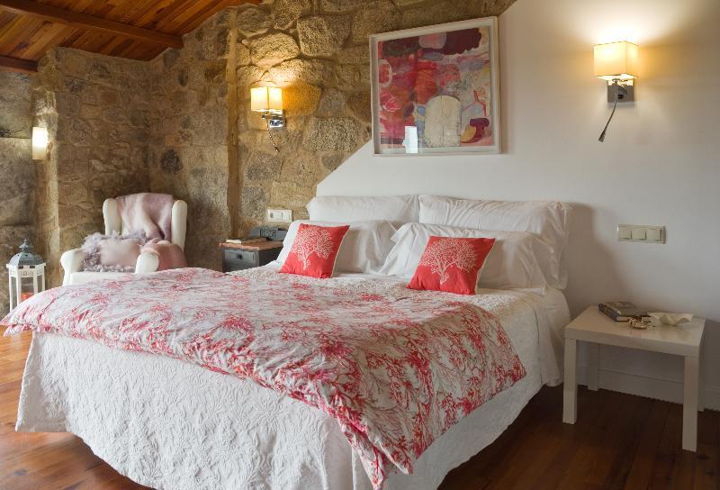 Casa De Afora Casa Con Piscina Y Jacuzzi Privados Guest House ซานติอาโก เด กอมโปสเตลา ภายนอก รูปภาพ